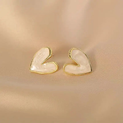 Elegant Heart & Pearl Stud Earrings